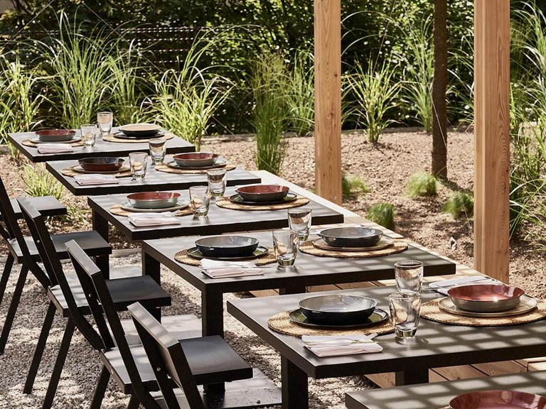 Set tables in the garden 